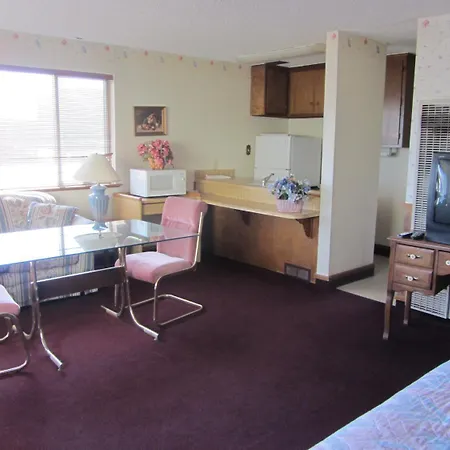 Warrick Plaza Inn-3