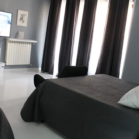 Gardenia Luxury Room-3