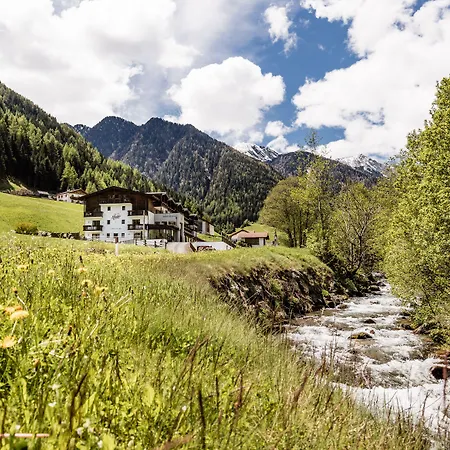 Hotel Almina-3