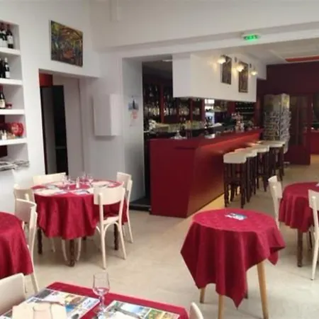 Hotel Restaurant Les Oceanides-3