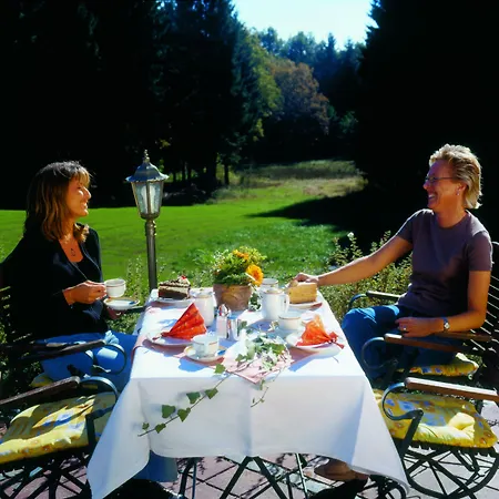 Hotel Landhaus Berghof-3