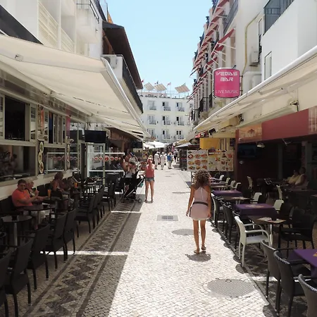 Albufeira Beach Hotel By Kavia-3