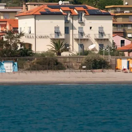 Residence Villa Carmen fronte mare a 50 mt-2