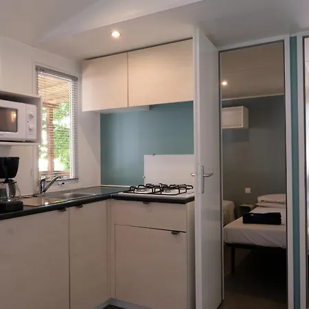 Happy Camp Mobile Homes In Camping Park Umag-3