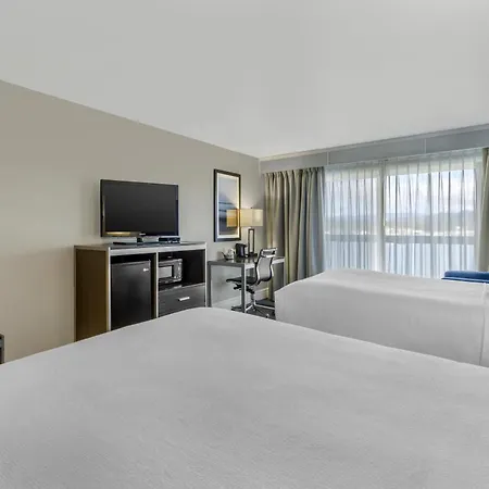 Best Western Pier Point Inn-3