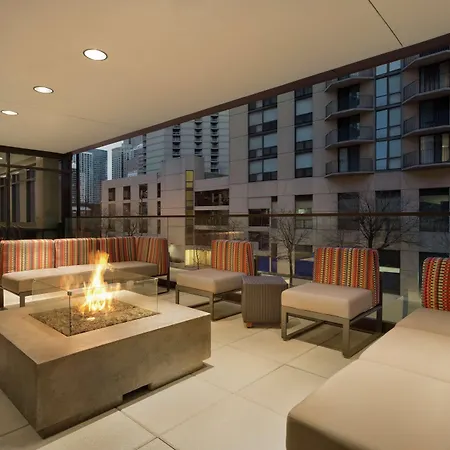 Home2 Suites By Hilton Chicago River North-3
