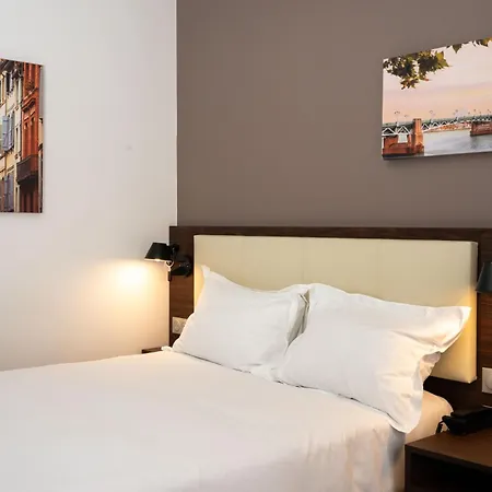 OSKO Hôtel Toulouse Aéroport-3