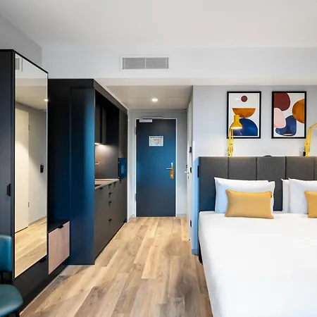 Staycity Aparthotels Frankfurt Airport-2
