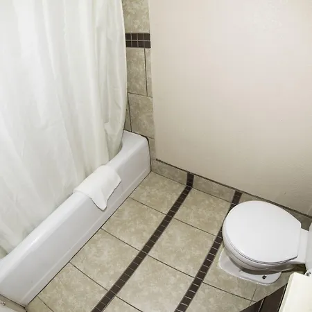 Budget Inn Snyder-2