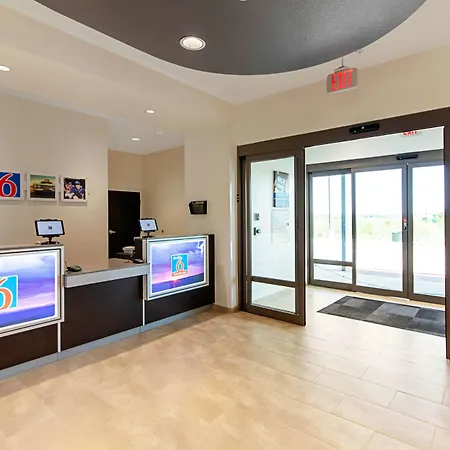 Motel 6 Austin Airport-3