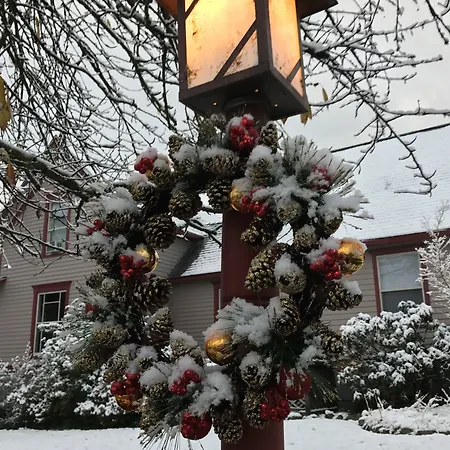Arden Forest Inn-3