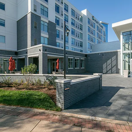 Hyatt Place Wilmington Riverfront-3