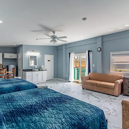 Boardwalk Sand & Surf Beach Hotel Oceanfront-2