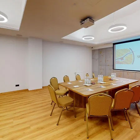 Sky Hotel Krakow-3