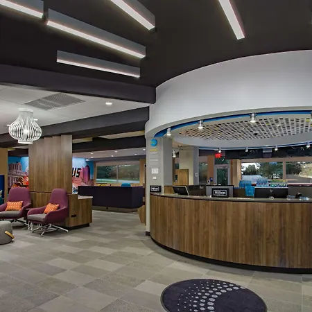 Tru By Hilton Columbus Airport-3