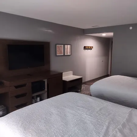 Hampton Inn & Suites Pittsburgh New Stanton Pa-2