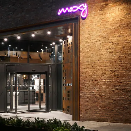 Moxy Manchester City Centre-3
