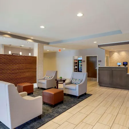 Comfort Inn Jonesboro Central-3
