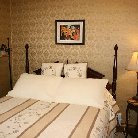 Serendipity Bed And Breakfast-2