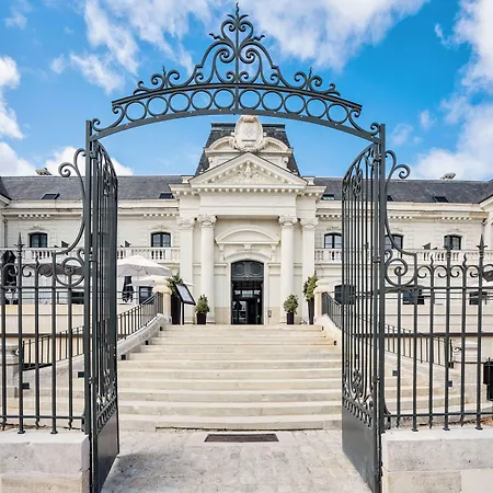 Best Western Premier Hotel de la Cite Royale-2