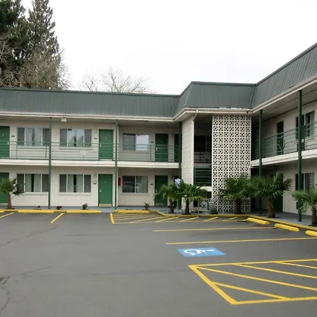 Knights Inn Salem-2