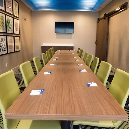 Holiday Inn Express & Suites - Warsaw - E Center By Ihg-3