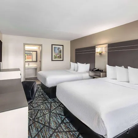 Baymont By Wyndham Dothan-3