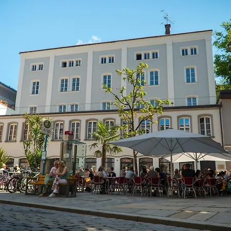 Art Hotel&Hostel-2