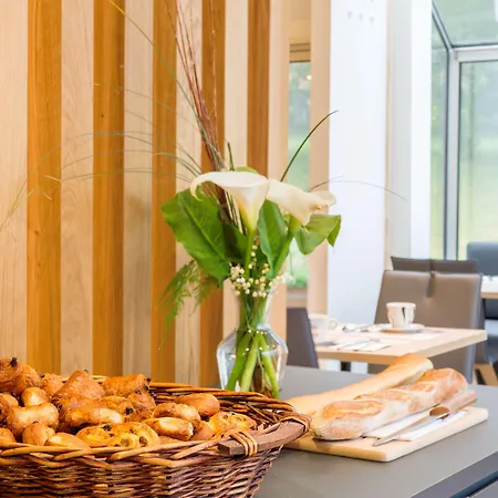 Best Western Armor Park Dinan Et Spa-3
