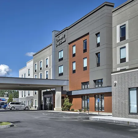 Hampton Inn & Suites Keene-3