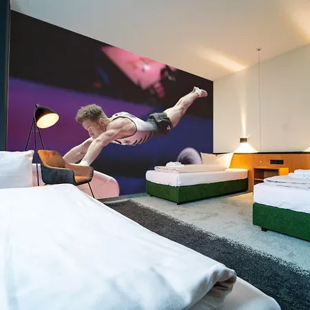 Feel Good Hotel-3