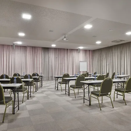 Lefel Hotel-2