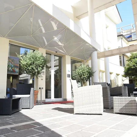 Hotel Duca D'Aosta-3