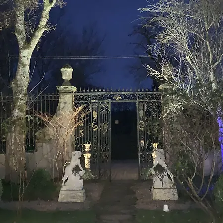 Le Château de Failloux, Chambres d hôtes,Piscine intérieure-2