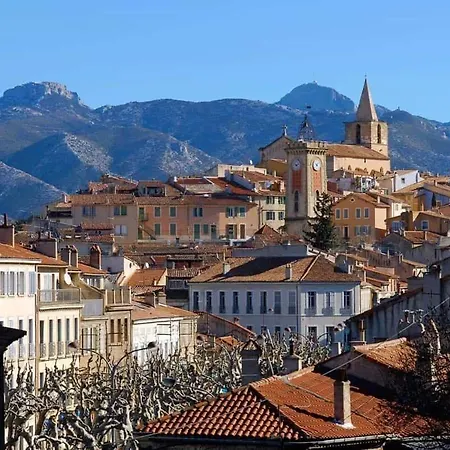 CHEZ VERO - Chambre d'hôte privée - proche Cassis Ste Baume Marseille Le Castelet Agora - parking clos --2