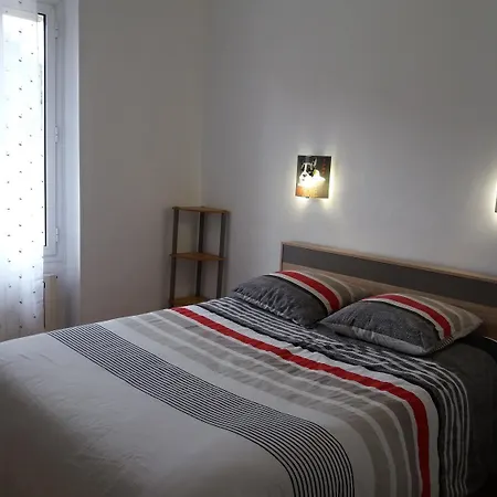 CHEZ VERO - Chambre d'hôte privée - proche Cassis Ste Baume Marseille Le Castelet Agora - parking clos --3