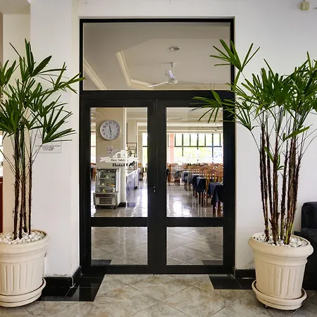 Hotel San Isidro-2