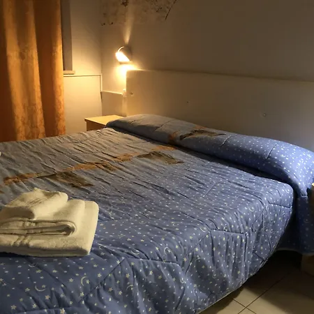 Hotel New Happy-3