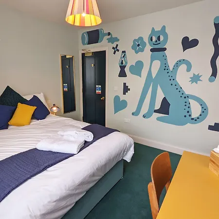 The Stirling Arms Pub & Rooms-3