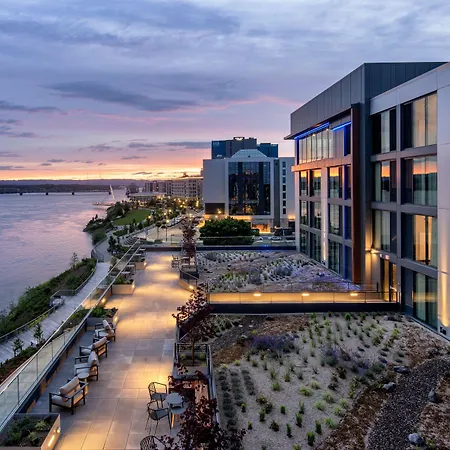 Ac Hotel By Marriott Vancouver Waterfront-3