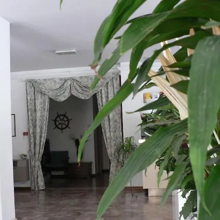 Hotel Haiti-2