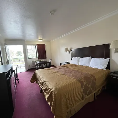 Chino Motel-3