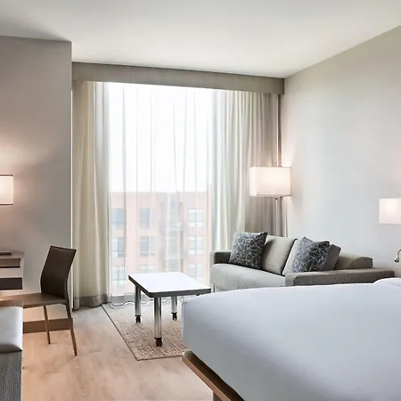 Ac Hotel By Marriott St Louis Chesterfield-3