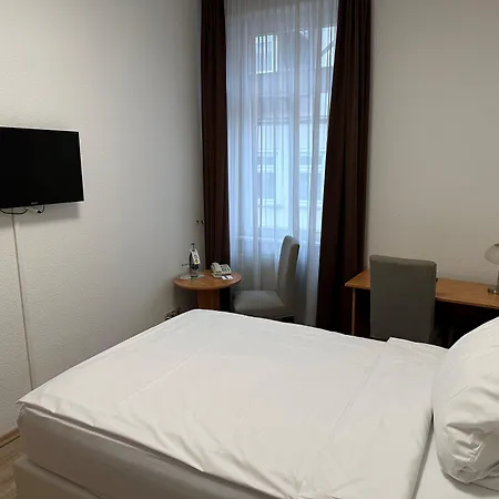 Hotel Goldenes Lamm-2
