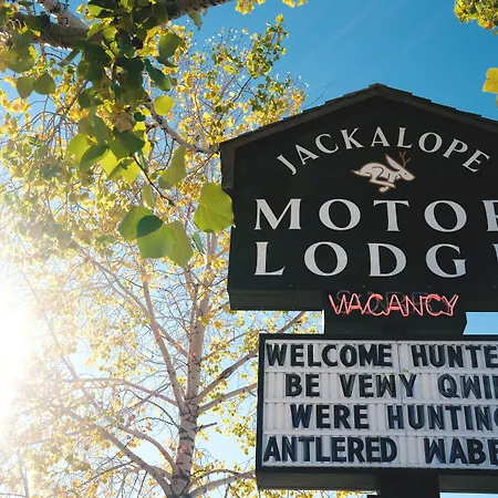 Jackalope Motor Lodge-2