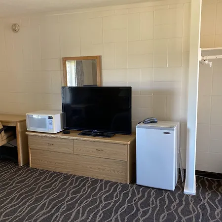 Budget Inn Motel-3