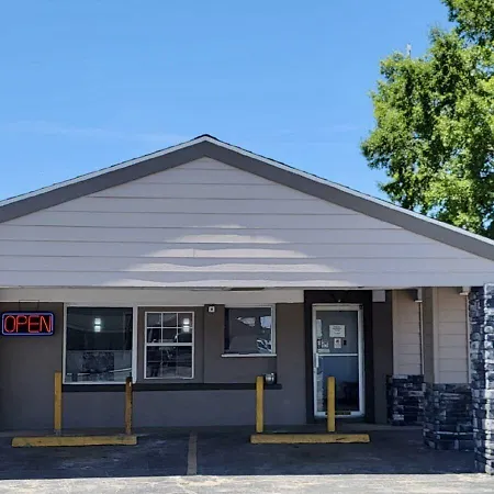 Budget Inn & Suites-3