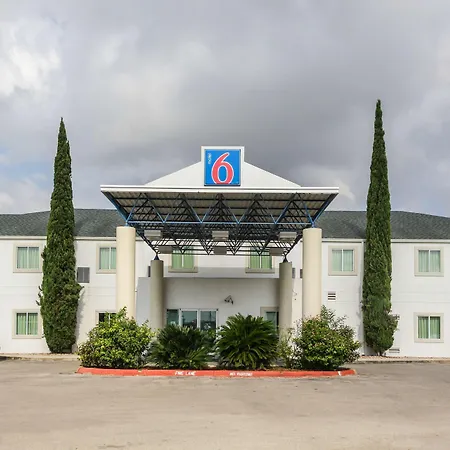Motel 6 New Braunfels-3