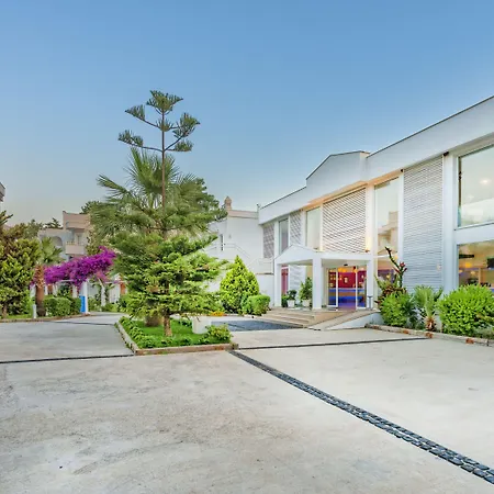 Bendis Beach Hotel-3