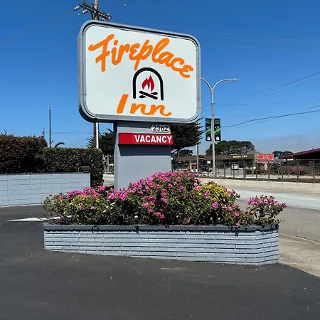 The Monterey Fireplace Inn-3